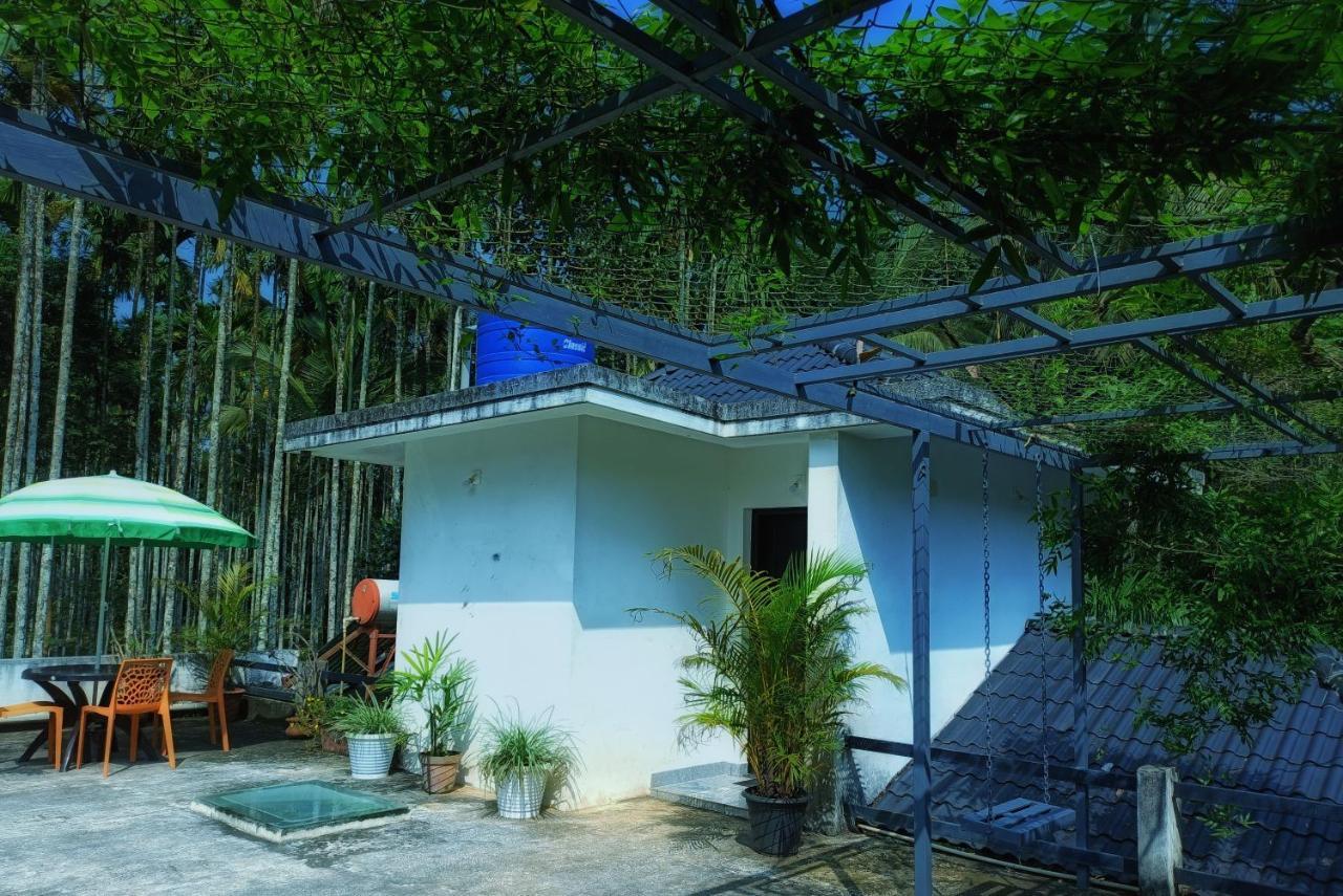 Vintage Garden Resort Sultan Bathery Exterior foto